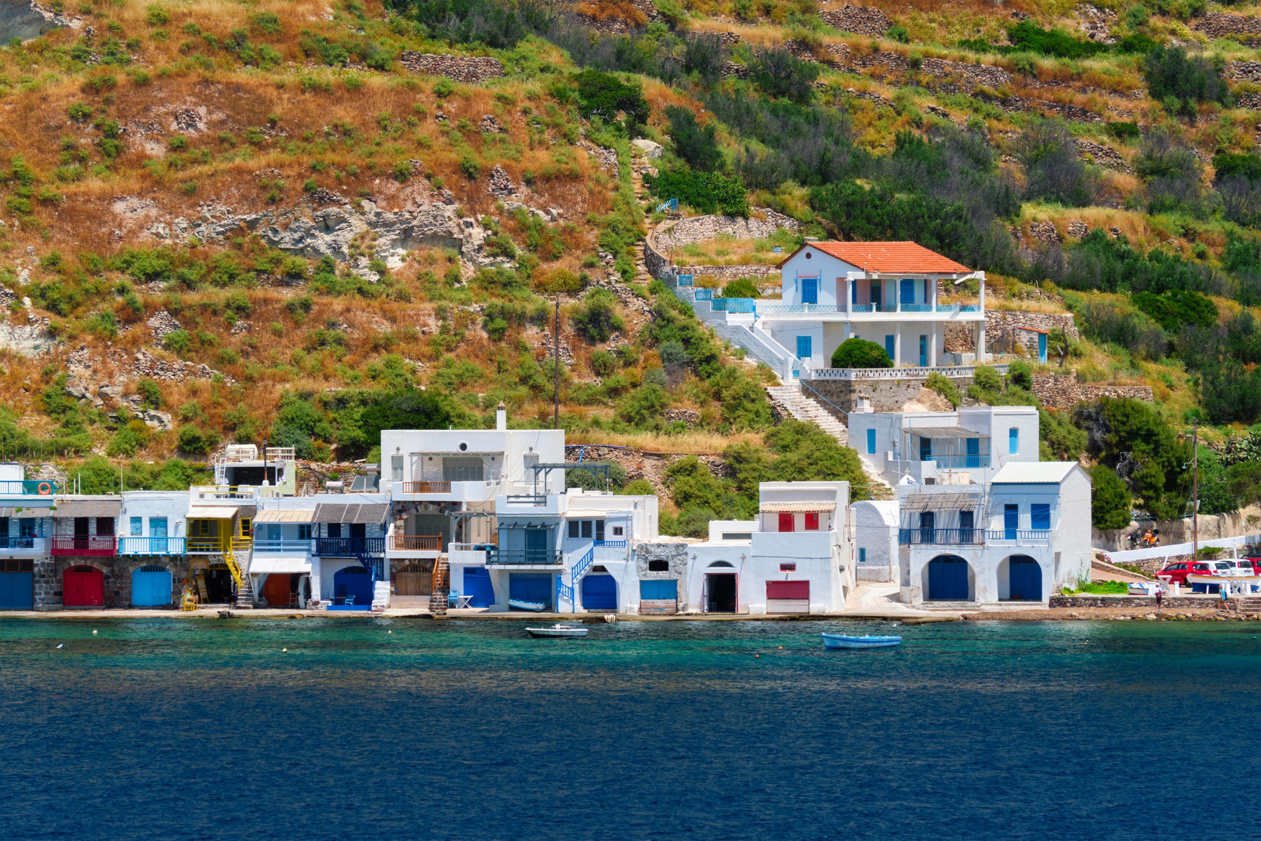 Read more about the article Bridging borders: Protecting Greek assets from abroad